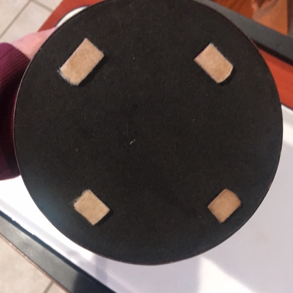 Metal Scrolled Candle Holder - Picture 4 of 10